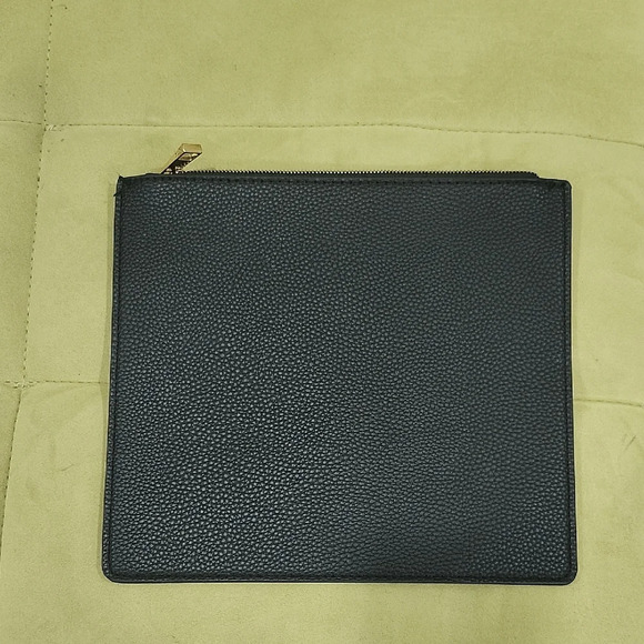 Aldo Black and Gold Hexagon Pattern Clutch - Picture 2 of 7